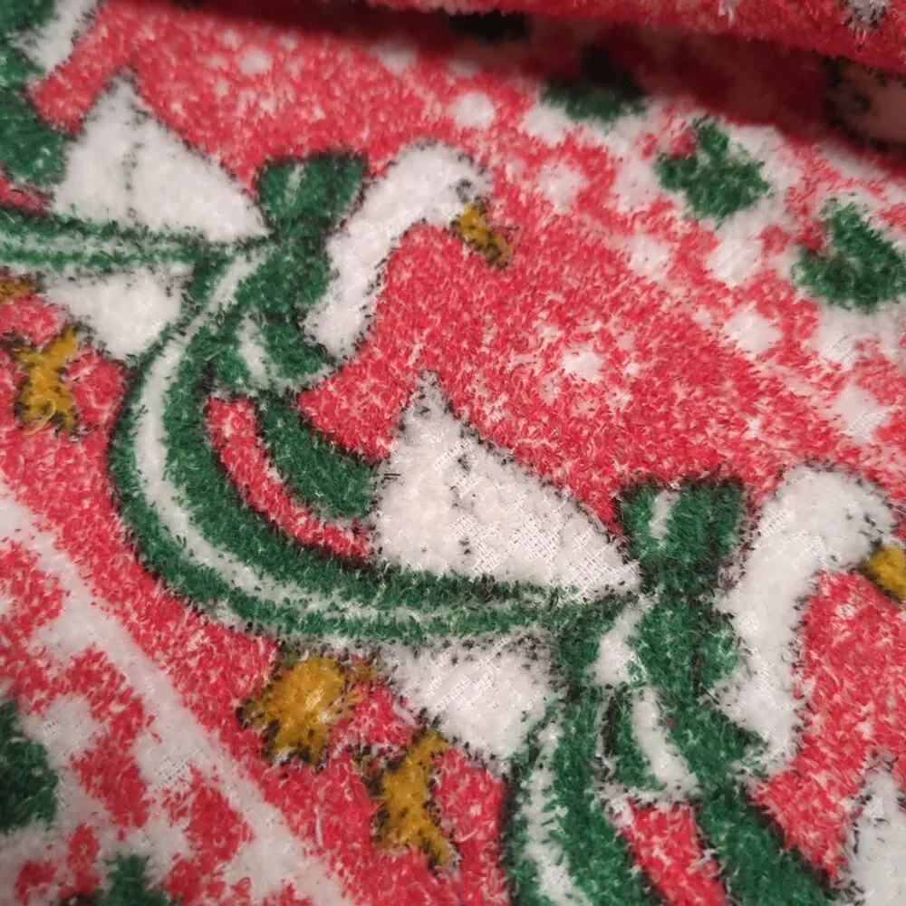 Vintage Christmas Geese Hand Towel 100% Cotton Red Green Holiday 14